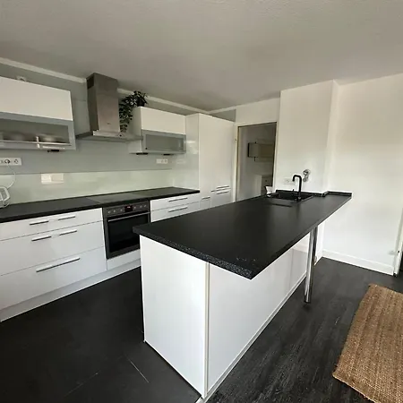 Lägenhet Exclusive 1a Location Near Park For Four Guests *